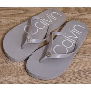 CALVIN KLEIN Salmas Size 8 Light Gray with CK Metal Logo Women Flip Flops